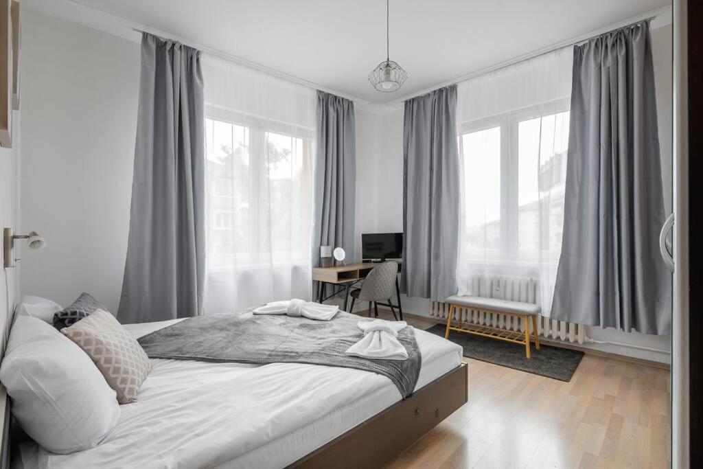 Spacious 3Bd Central Apartment Sofia Exterior photo