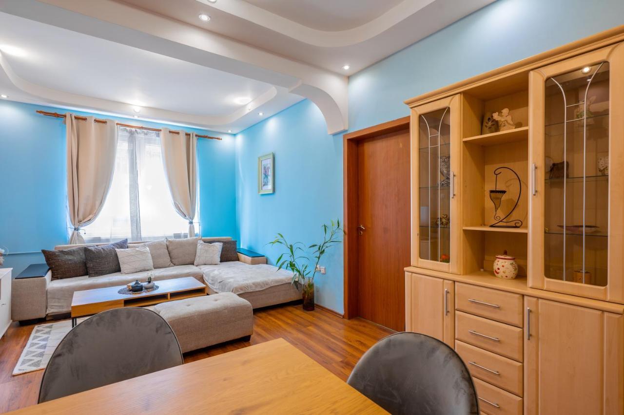 Spacious 3Bd Central Apartment Sofia Exterior photo